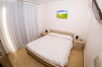 New Day Apartments Paphos Exterior photo